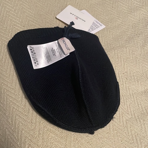 Moncler berretto beanie hat - Picture 6 of 7